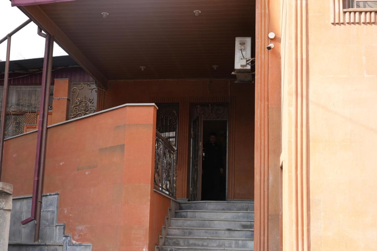 Ivan House Apartment Yerevan Bagian luar foto